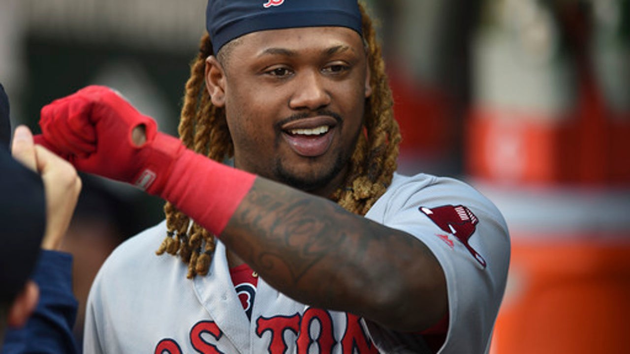 Price earns 1st win of season as Red Sox beat Orioles 5-2 (Jun 03, 2017)